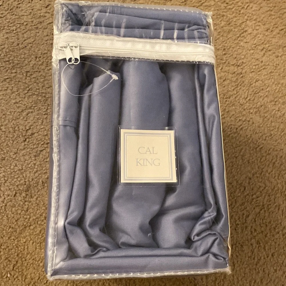 Macys 750 Thread Count Avalon Collection Cal King Sateen Sheet Set Blue NWT 6-pc - Picture 4 of 8